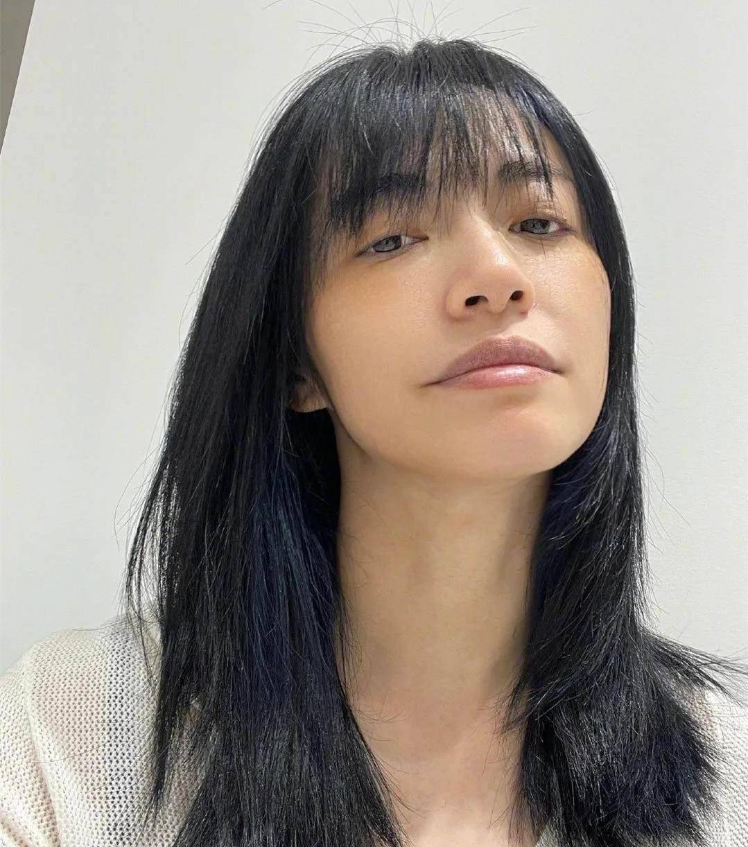 女神刘海对女星颜值影响堪比“换脸”：有人瞬间变老，有人直接认不出