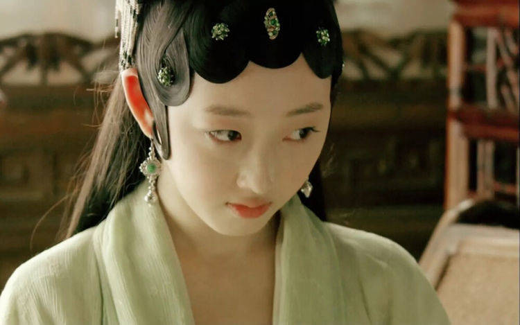 眼睛眼睛不大但很美的女明星，我只服这3位！笑起来太迷人了