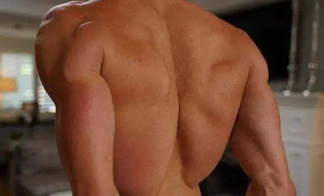 贾斯汀10年花了「一千万整容」，他成为了「芭比真人男友」！