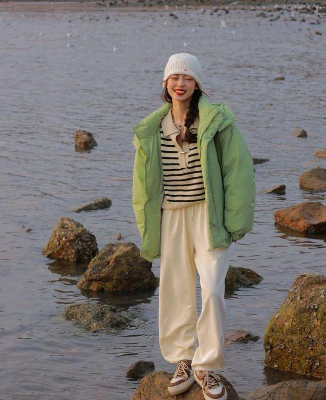 牛油果 时尚穿搭技巧H形大衣+高跟鞋