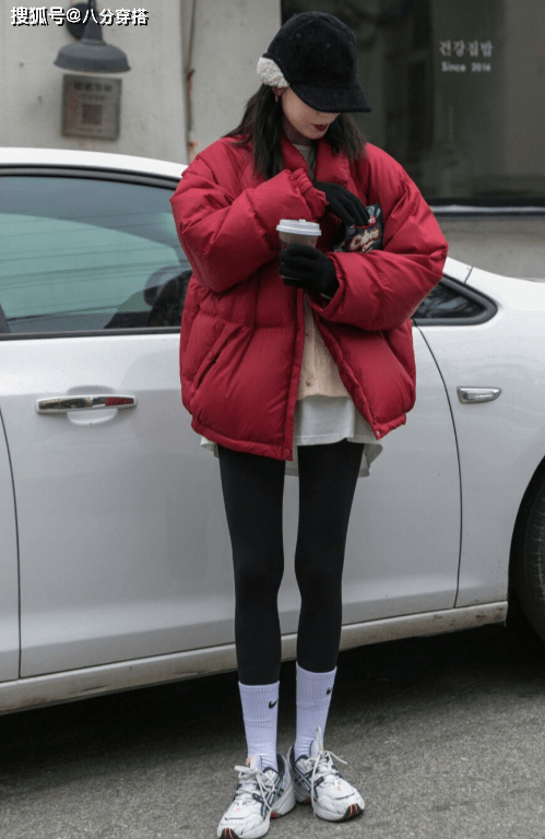 黑色 不露脚踝的冬季穿搭来喽,这些搭配简约日常又保暖,美得毫不费力