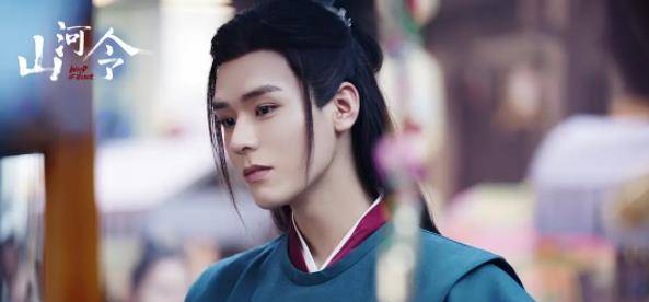 角色|2021年度热门角色，曾一人“单挑”两大选秀节目，成为春天的光！