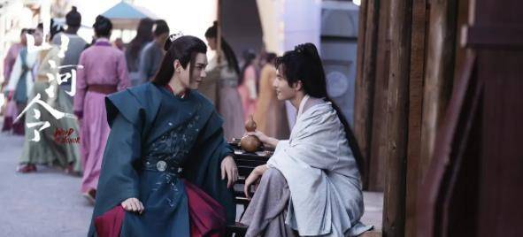 角色|2021年度热门角色，曾一人“单挑”两大选秀节目，成为春天的光！