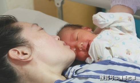 5个月宝宝喝奶不专心 f1b2d1fd14224be5a84dc19080d055dc.jpeg