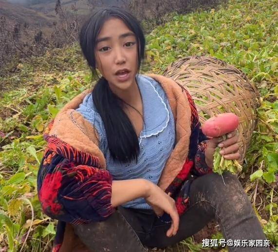 原創19歲女網紅涼山孟陽被曝整容月賺20萬曾靠賣慘吸粉百萬