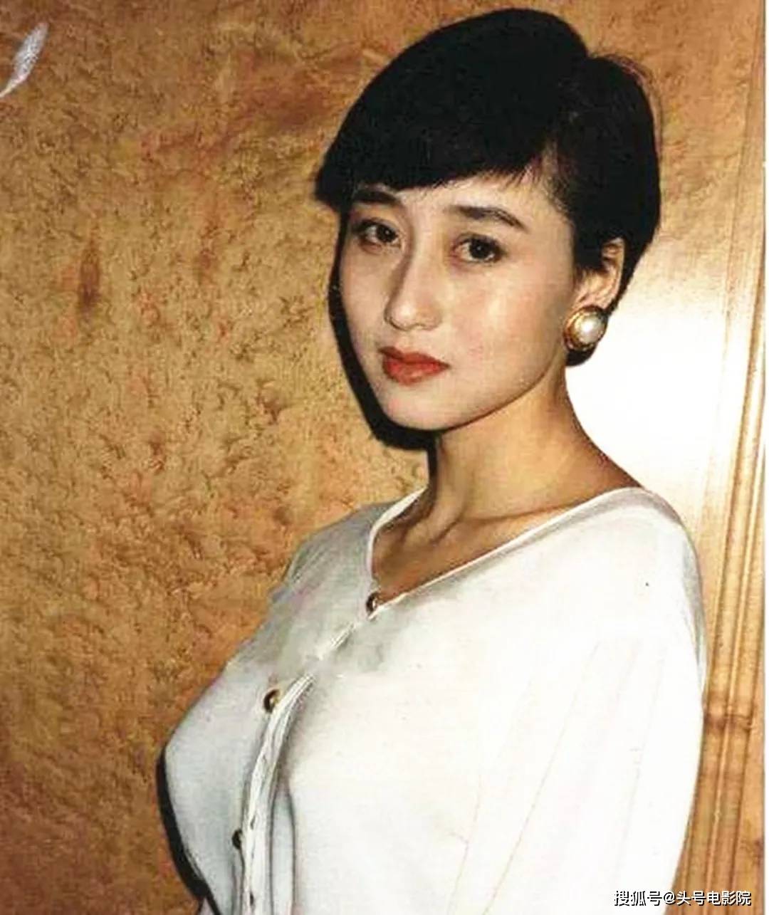 李连杰给利智过60岁生日20亿财产全部交给老婆可以为她去死
