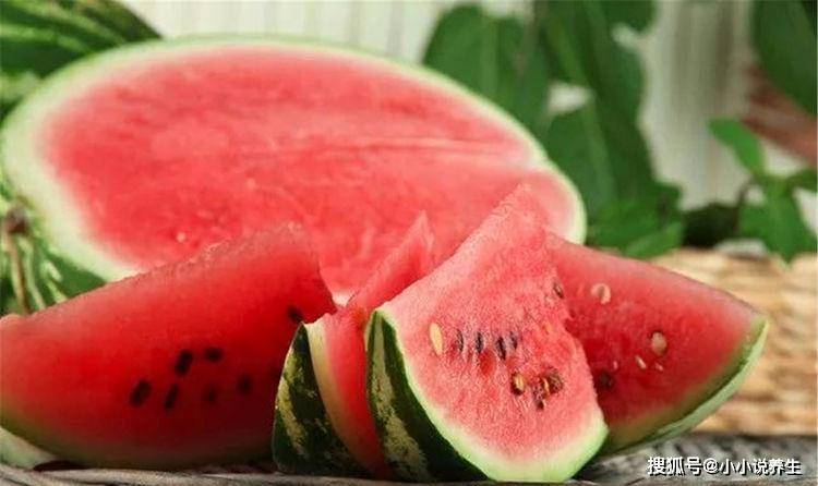西瓜怎么选择最好的品种 e1a87ebbf0b443df87dab2f2d5ad80d9.jpeg