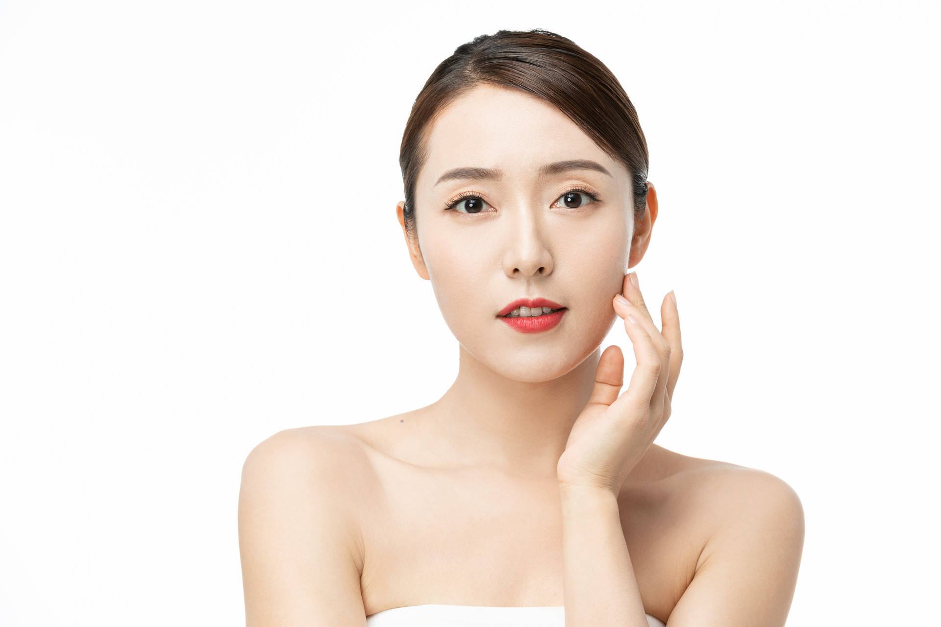 婴儿兰亭护肤代琦老师：敏感肌护肤选择婴儿护肤品更合适？