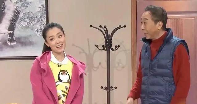 冯巩|张小斐跟对人：9年时间，让她从小品演员成为影后