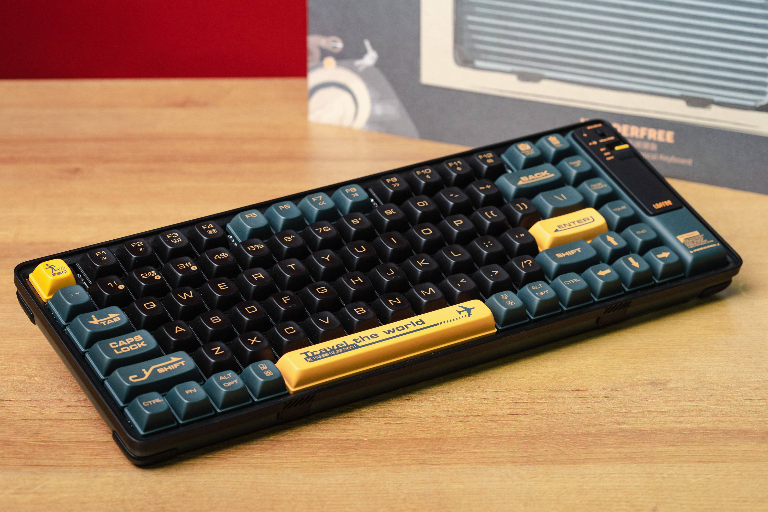 原创一把设计不走寻常路的蓝牙机械键盘lofree洛斐小浪键盘体验