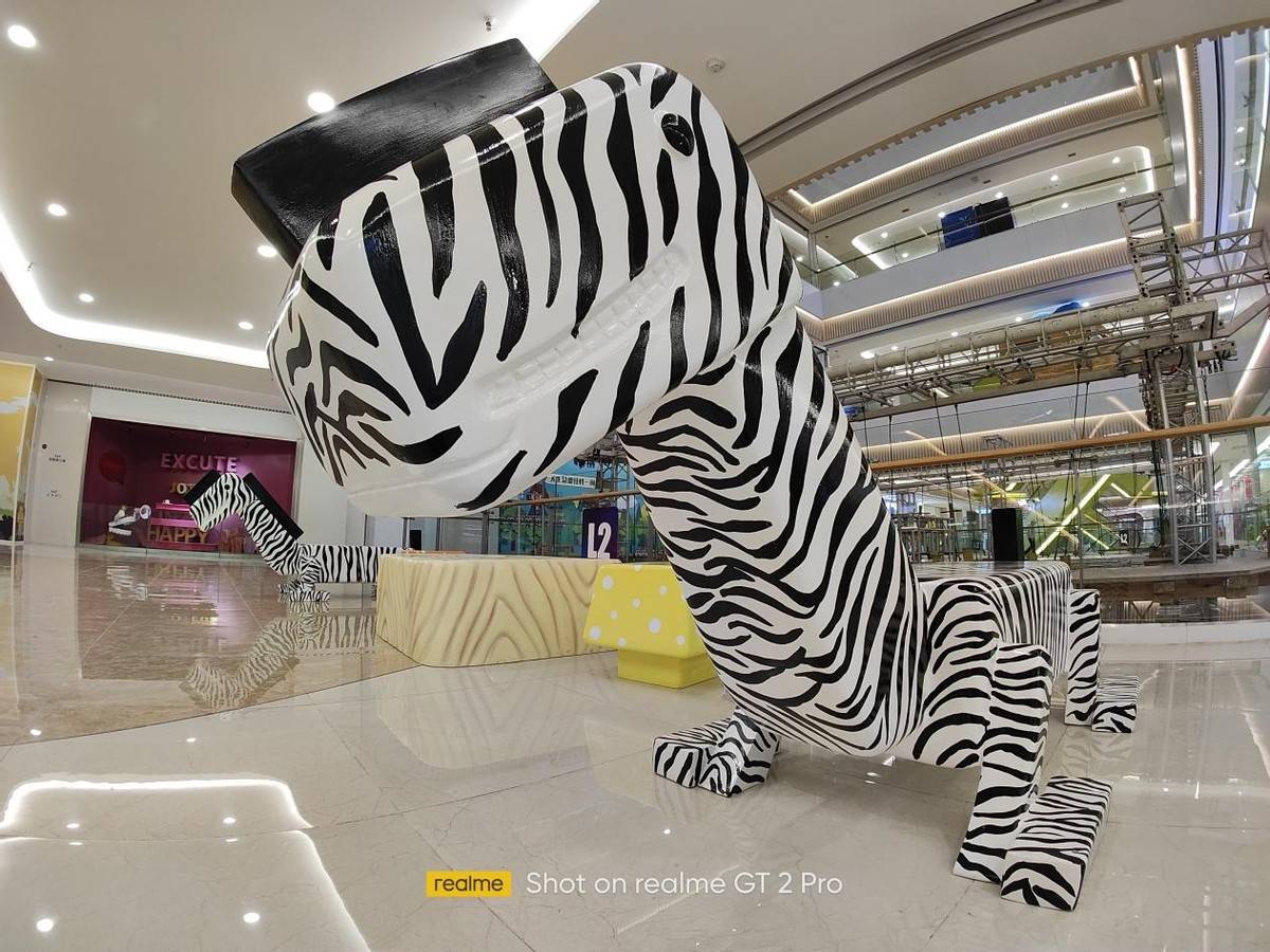 真我GT2 Pro首发评测：为年轻人打造的高端旗舰