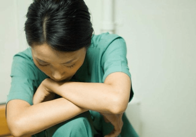 美容贝颜美容|长了黄褐斑的女人，要了解这些