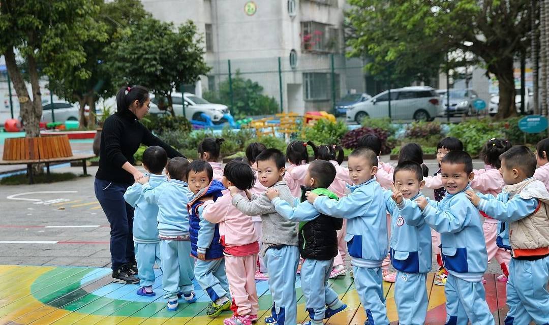 时间|孩子上幼儿园的最佳年龄是三岁吗？很多宝妈送错时间