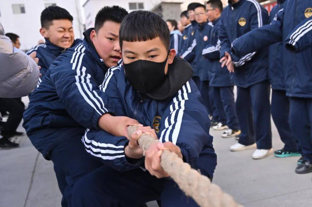 忻州實驗中學初一年級拔河比賽掠影_校園_季軍_冬日