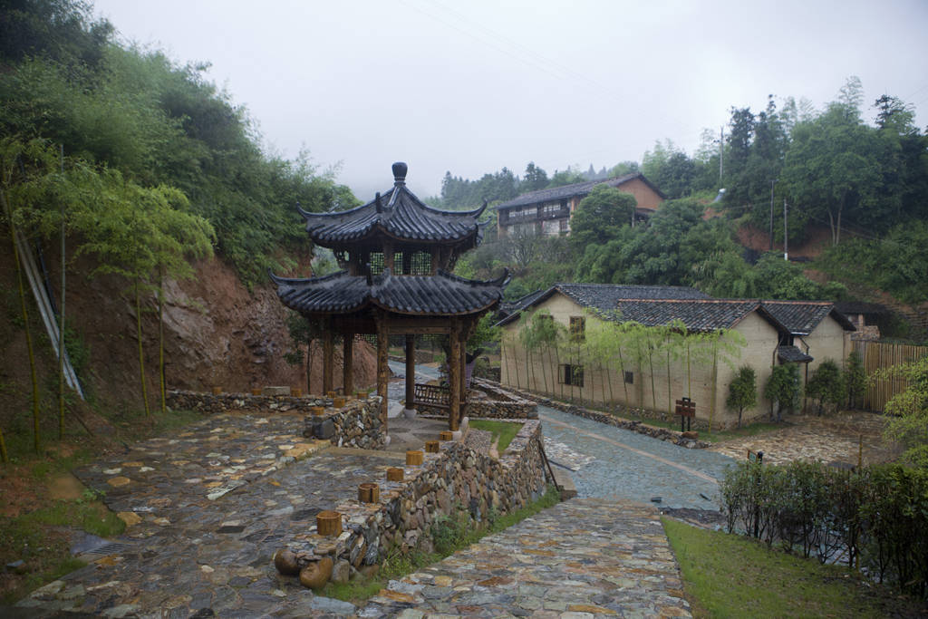 龙泉|自驾游来丽水青瓷小镇感受瓷器的魅力，体验大自然的清风