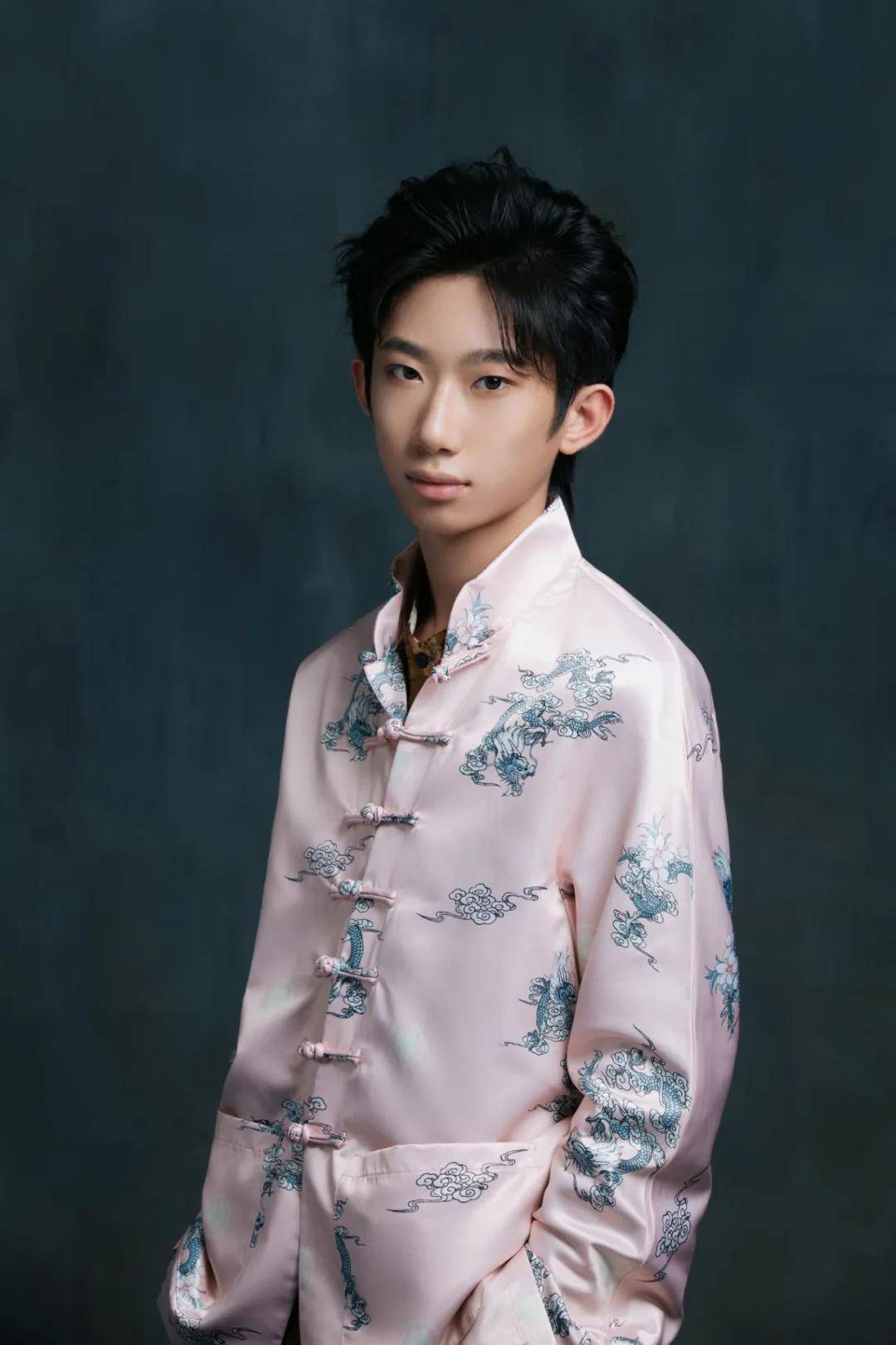 前方安东文化——星源sac艺人高帅来袭!_韩俊杰_郜衍_郑浩纶