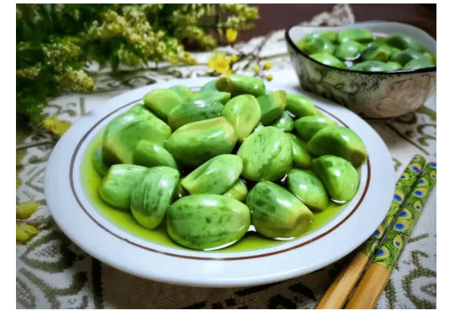 如何腌制腊八蒜又脆又绿 0d623ecdd86049a98c7bcb0395058acd.png