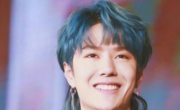 双男|王一博和肖战是因为耽改才红的么?或许我们应客观评价此题材作品