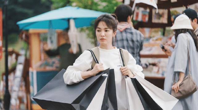 剧情|1月正在热播8部韩剧：《花开时想月》被吐槽老套，宋慧乔新剧将完结