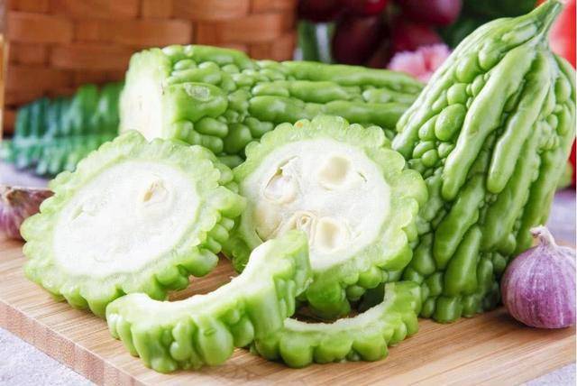 吃什么菜皮肤紧致 dcbdfe3df2ee4076b94b4ffdee249013.jpeg