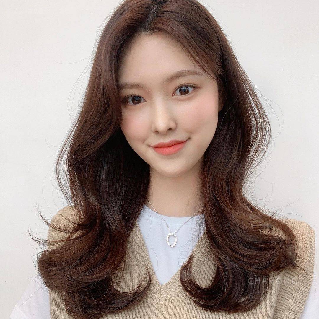 发型女人30岁发型怎么剪？我看好这4种，立体时尚气质好