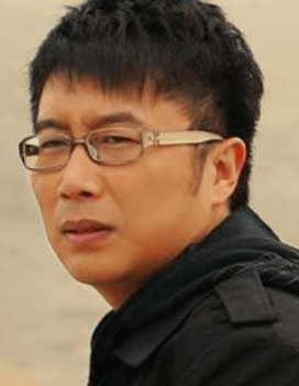 靠一首歌赚了2.4亿,从爆火到无人问津,庞龙究竟哪一步走错了?_老父亲_因为_音乐