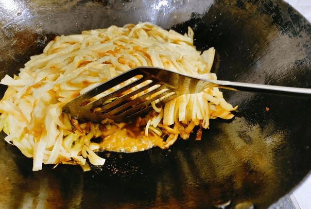 圆白菜|天冷别不懂早餐咋吃，这一干一稀值得每周都做，健康营养做着省事