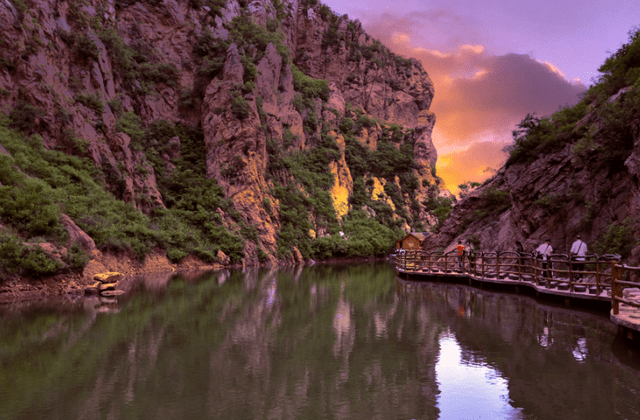 阿婆寨风景区在哪里啊 6863bca4fafd4756b7a11475abdd362a.png