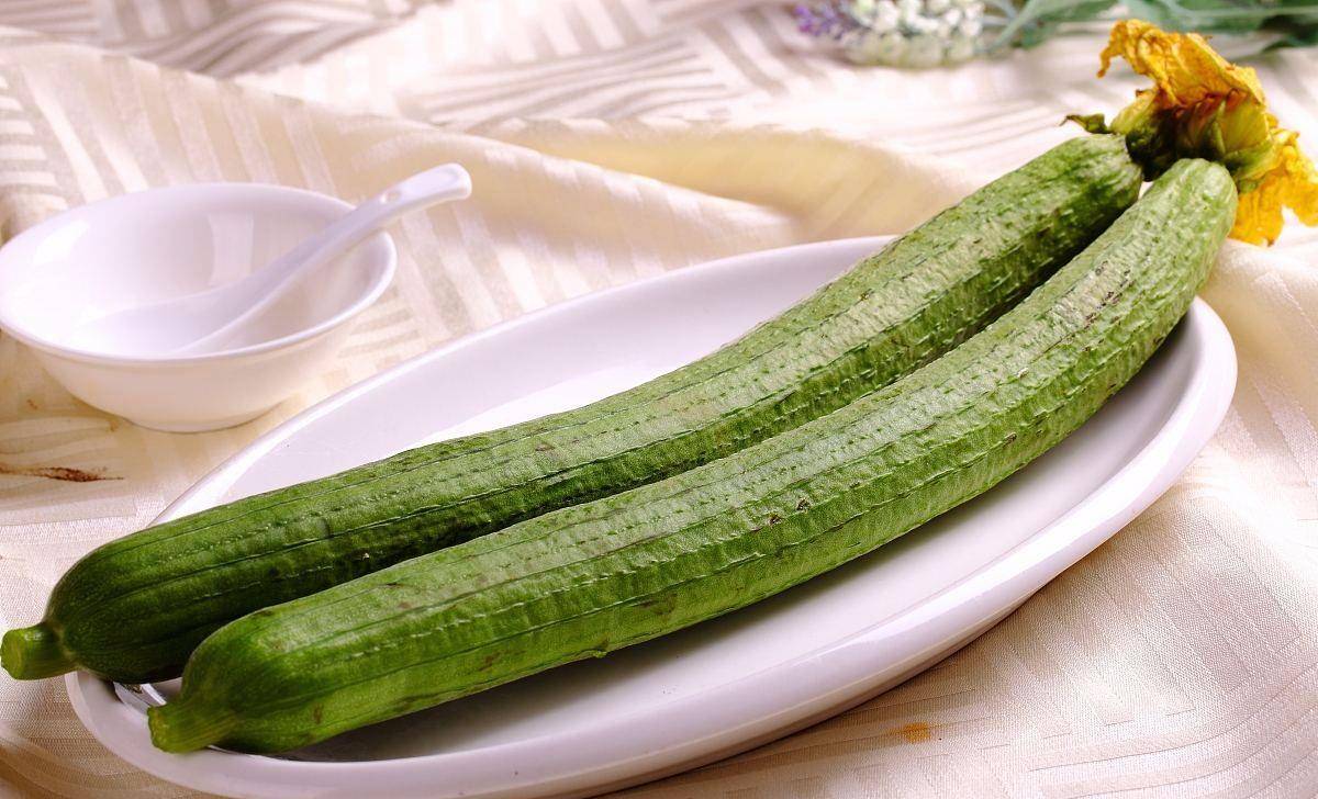 蔬菜女人吃得好很重要，常吃3种蔬菜，补充营养、滋润皮肤