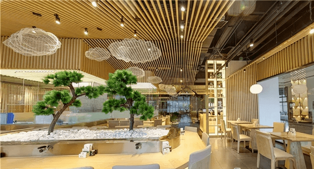 Vr全景餐厅 Vr全景线上实景游览探店 众趣科技 进行 用户 地方