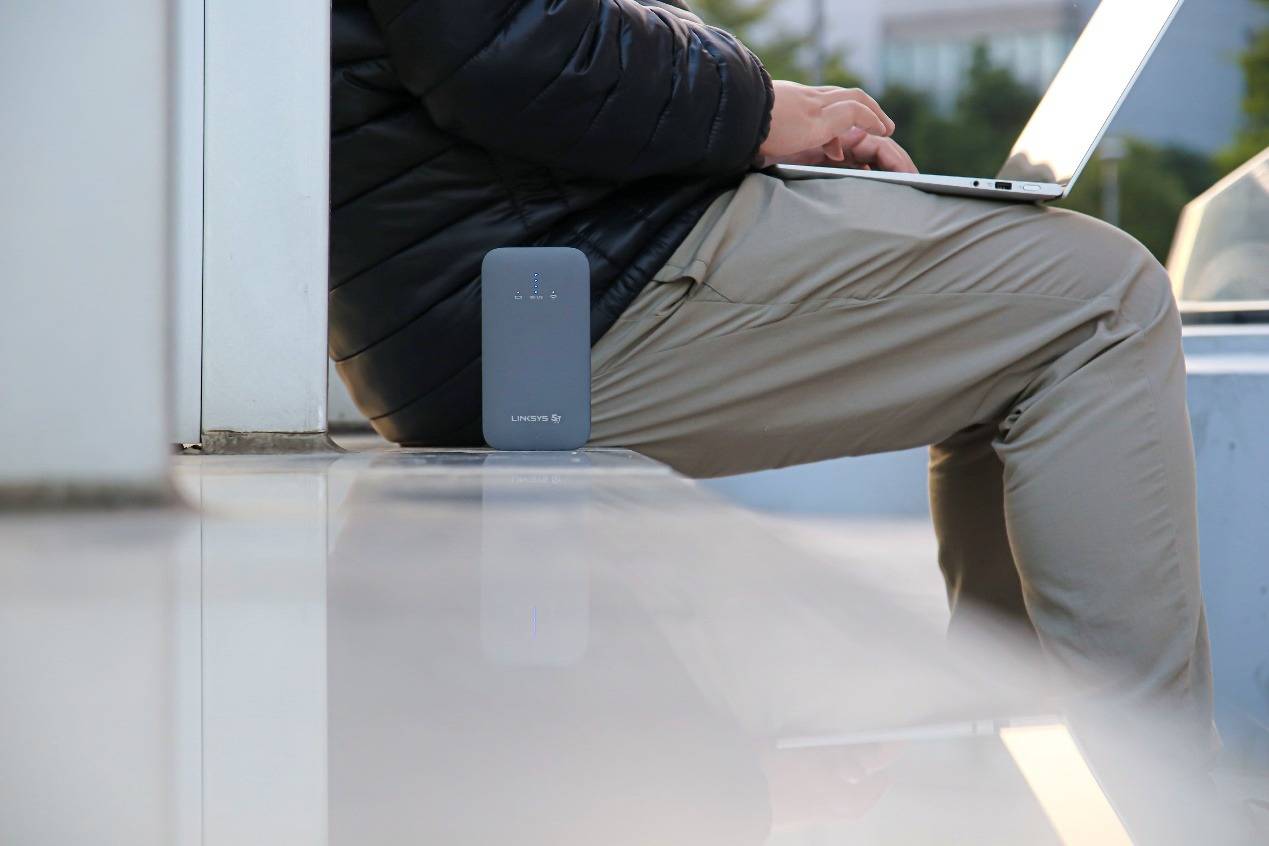 户外团队直播需要解决上网问题？有一台领势随身WiFi就足够