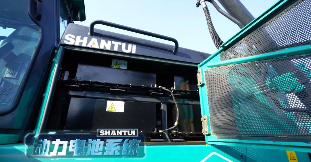 全球首台纯电动推土机DE17-X：绿水青山 有我共建