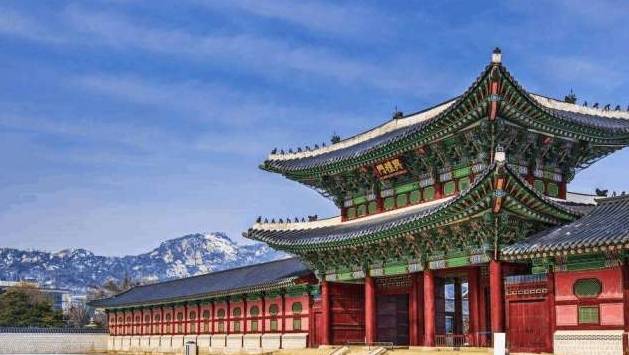 韩国人说韩国故宫面积12万，天下第一！北京故宫都得靠边站