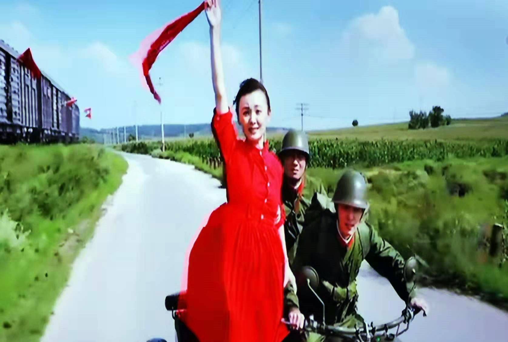 军旅|《王牌部队》网剧，有多少人感动落泪，肖战、黄景瑜演技欠缺