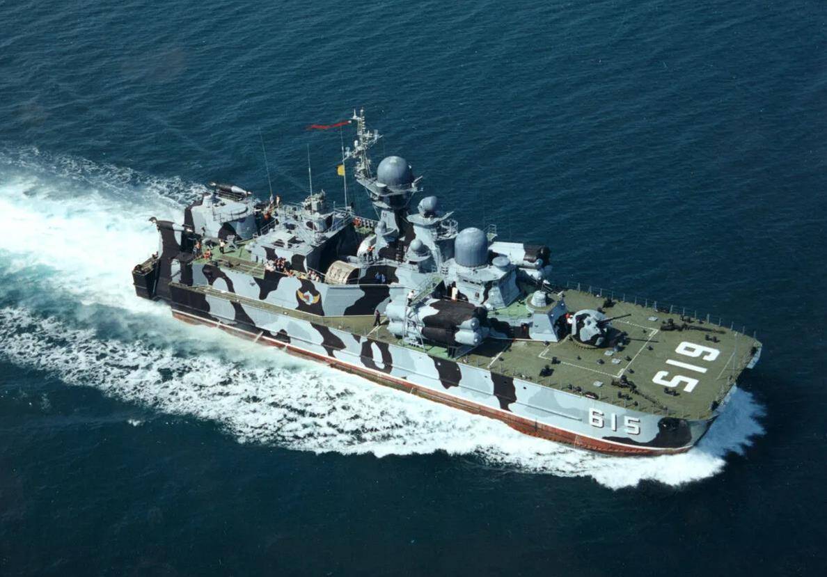 为适应地中海作战环境,苏联在原有导弹艇的基础上启动了1239工程,旨在