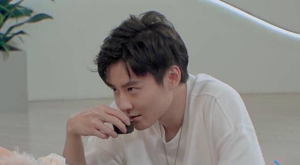 主动|原来我们都误会马董了，他始终对洪成成情有独钟，是女4上赶着