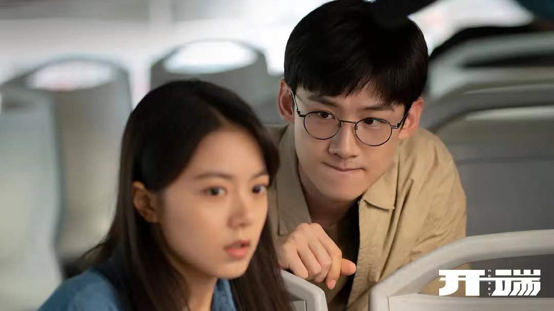 演技|都是00后小花，李庚希和赵今麦演出开年大戏，后者表现更出彩