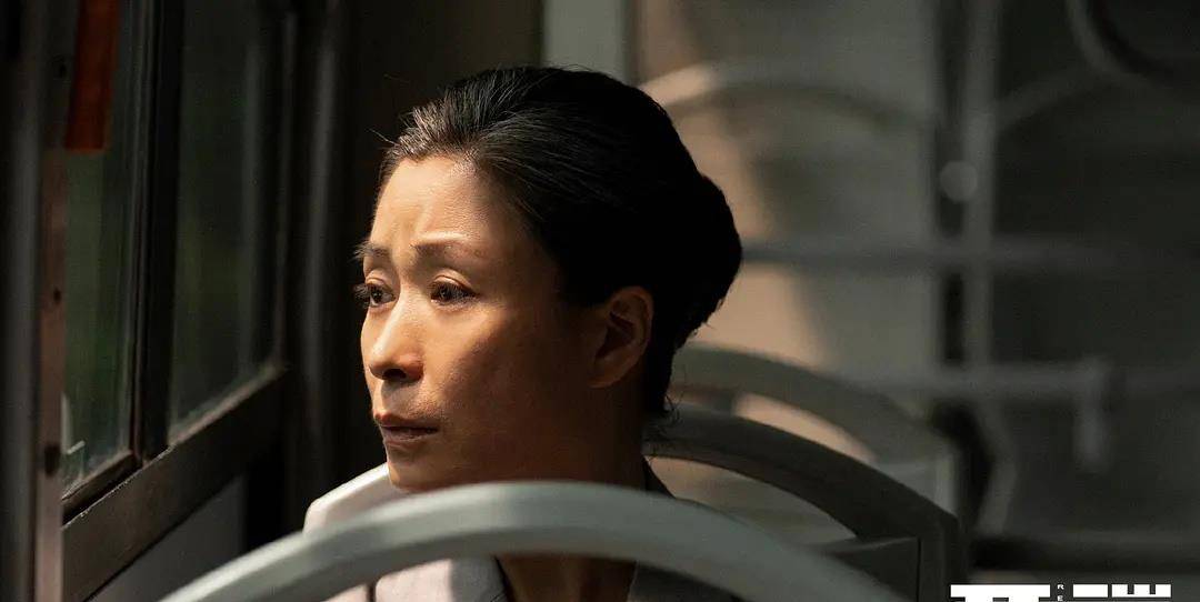 因为|《开端》循环的剧情，固定的6位公交车乘客，用接地气的演技呈现