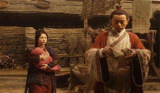 因齐桓公一句戏言，他把自己儿子做成了肉汤，后活活把国君饿死了