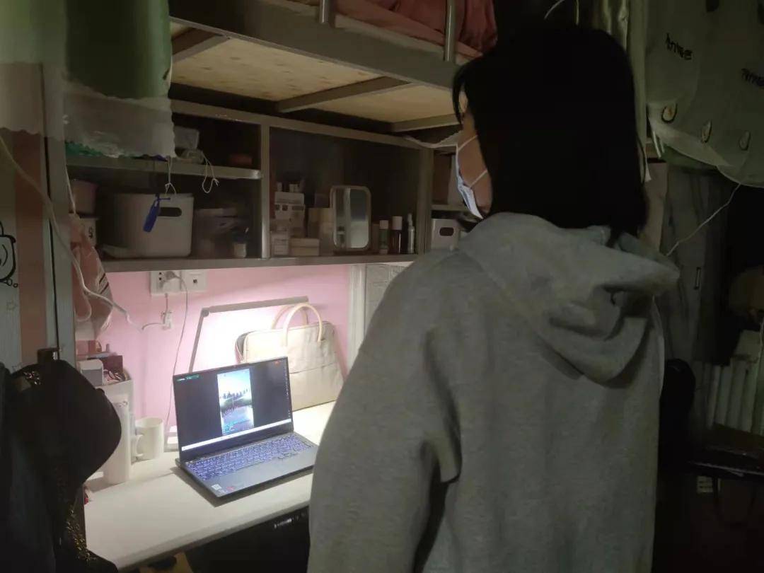 网络|青春有热血，战疫显担当丨西京学院举行升国旗仪式