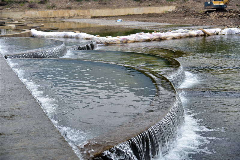 广东连州沙坊村拥有鱼鳞叠坝,村民建坝绝对不是为了当网红_堤坝_村里