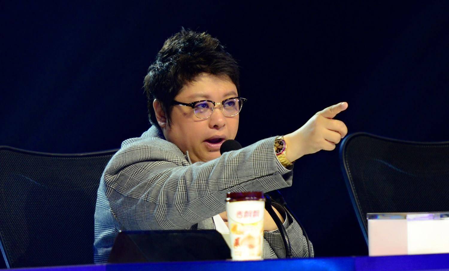 韩红是歌手还是演员(被韩红称为女神的歌手) - 红豆知识网