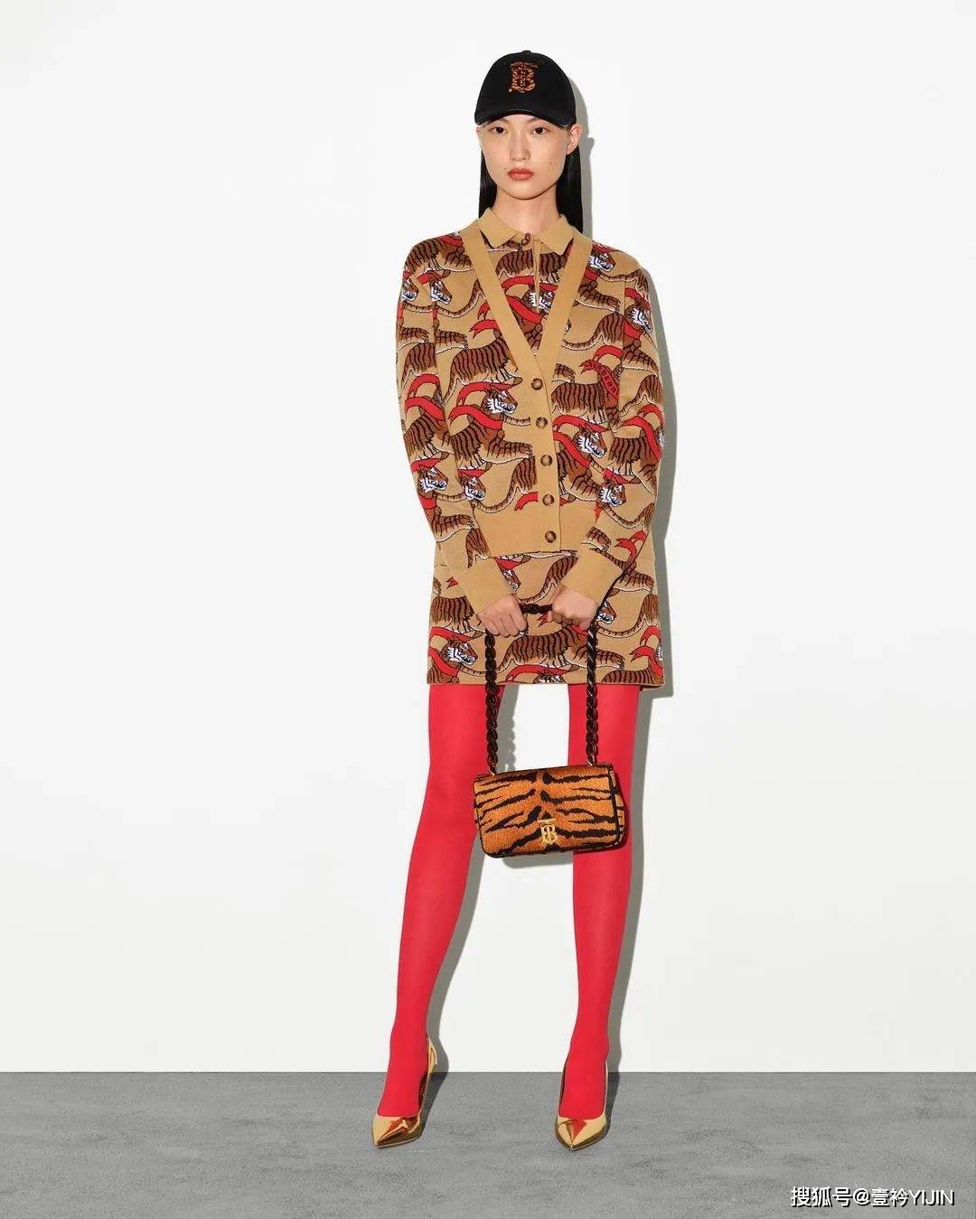 �ݳ�Ʒ����֮��Ļ����޶�PK,˭Ӯ��?