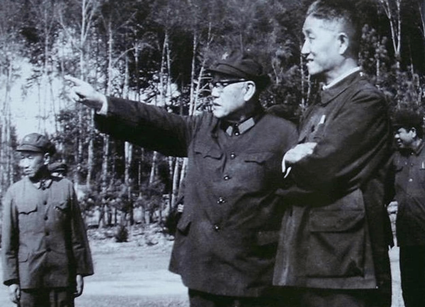 旅起义遇3个危机,贺晋年压下延安电报,果断拿下敌人_安边_旅长_曹又参