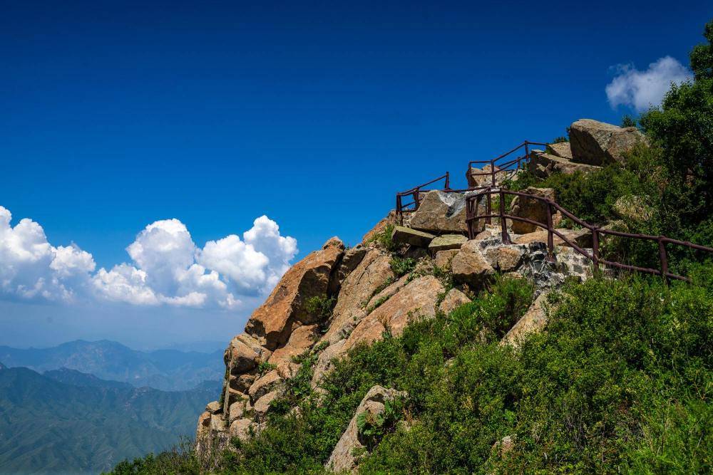 北京绝美景区走红,云雾缭绕堪称仙境,门票免费游人甚少_游客_时候