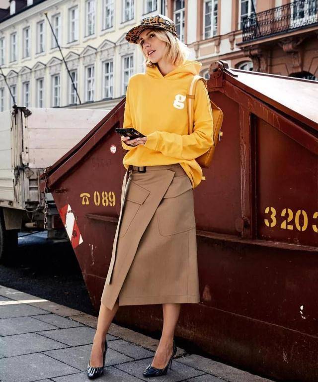 青春 女人一旦上了50岁，建议多穿这4种“减龄穿搭”，上档次还有气质