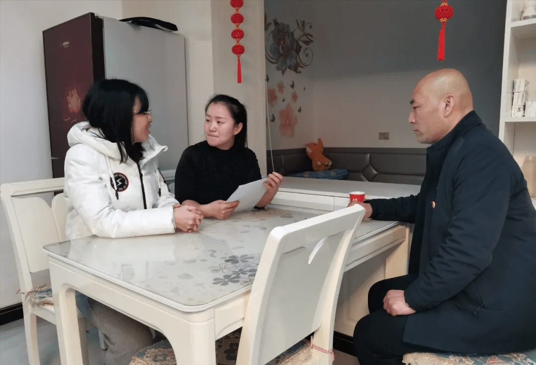 陋习|「新春走基层」别让盲目跟风毁掉孩子的健康成长
