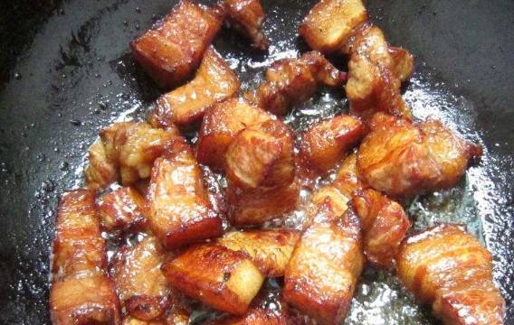 做红烧肉最忌放什么调料 15bf35e0d3d64ef4bce7aba2da081968.jpeg