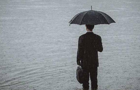 你心疼哪个雨中的男人?测你对爱情死心塌地的指数多高