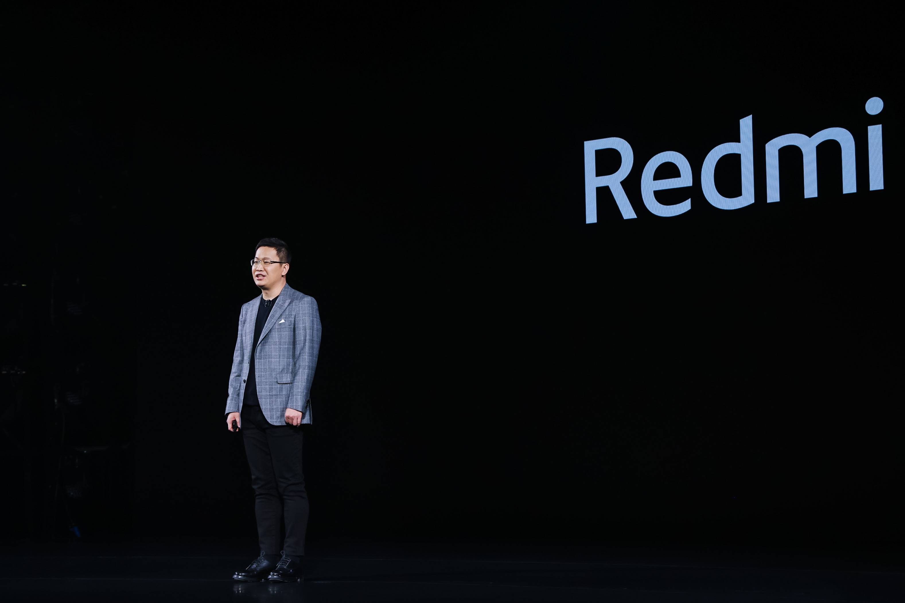 原创redmik40发布网友卢伟冰真狠米粉幸福来得突然